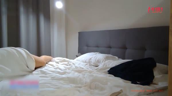 操哥原创操遍欧洲第1部：网约乌克兰骨感金发美女Dasha酣战（完整版）